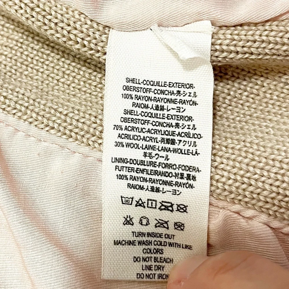 Free People reposhing this